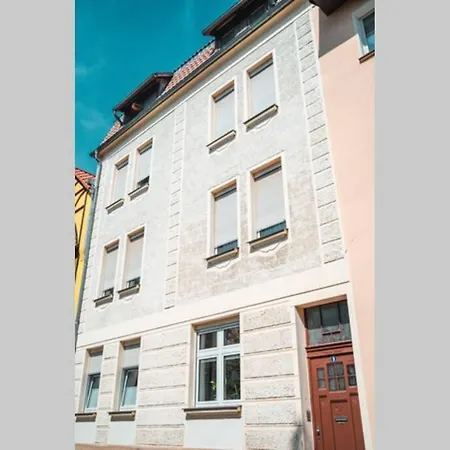Apartment Liebevoll Sanierte, Grosszuegige Stadtwohnung, 70 Qm