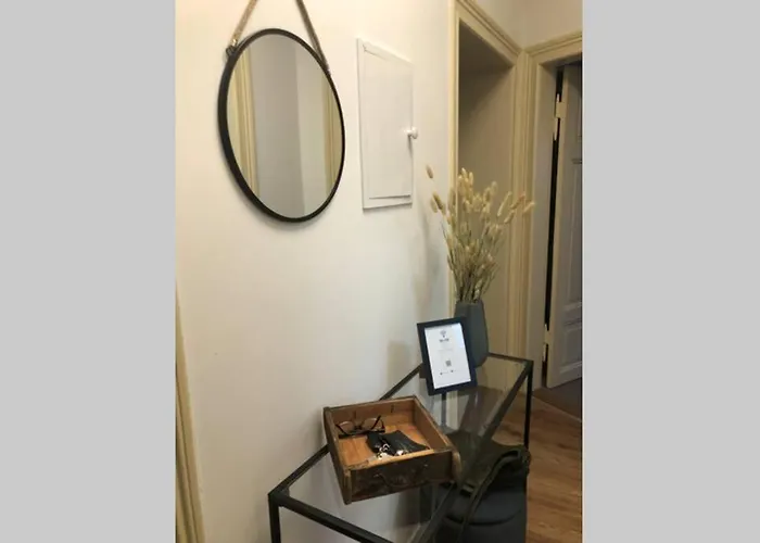 Liebevoll Sanierte, Grosszuegige Stadtwohnung, 70 Qm Apartmán *